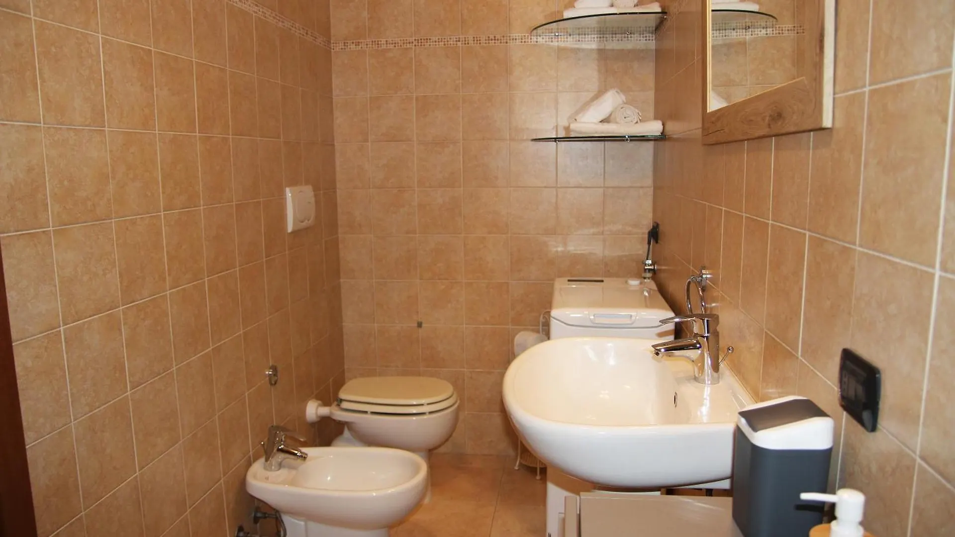 Residenza Prezzemolo Lägenhet Castelnuovo del Garda